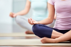 Faire du yoga pour contrôler sa tension