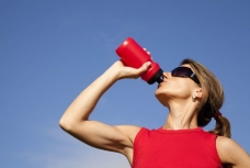 Comment s’hydrater lorsque l’on pratique une activité physique ?